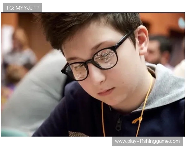 张庆贺冲击YFU雏量级王座，对阵俄罗斯高手阿齐佐夫