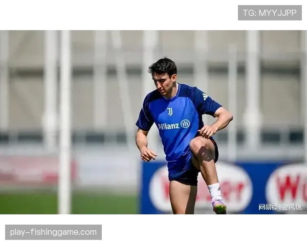 实时：弗拉霍维奇头球破门，源自坎比亚索右路高质量传中